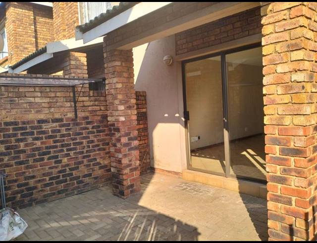 2 BEDROOM PROPERTY TO RENT IN NORTON'S HOME ESTATE